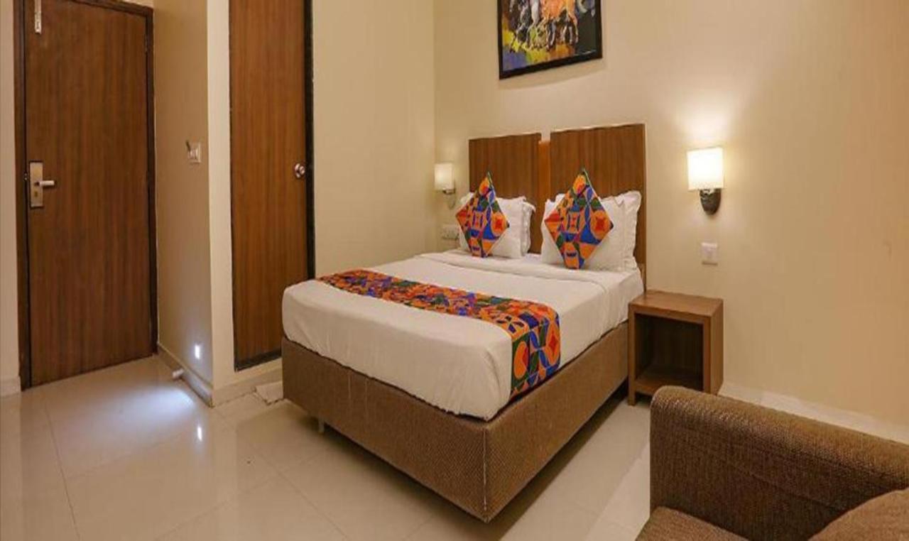 Fabhotel Royal International - Nr Mumbai International Airport Екстериор снимка